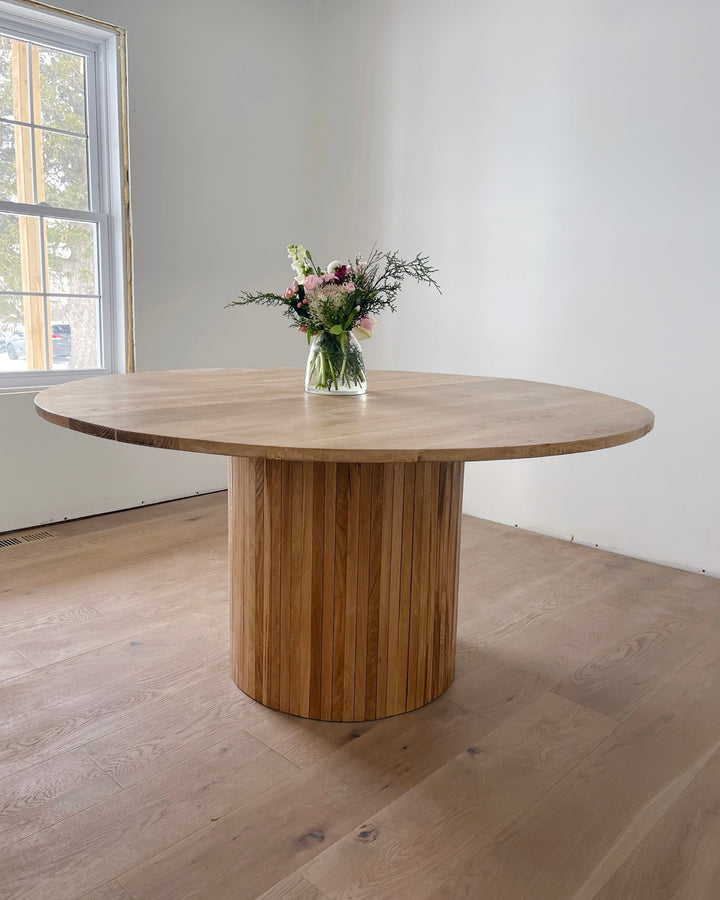 Lochlin Table